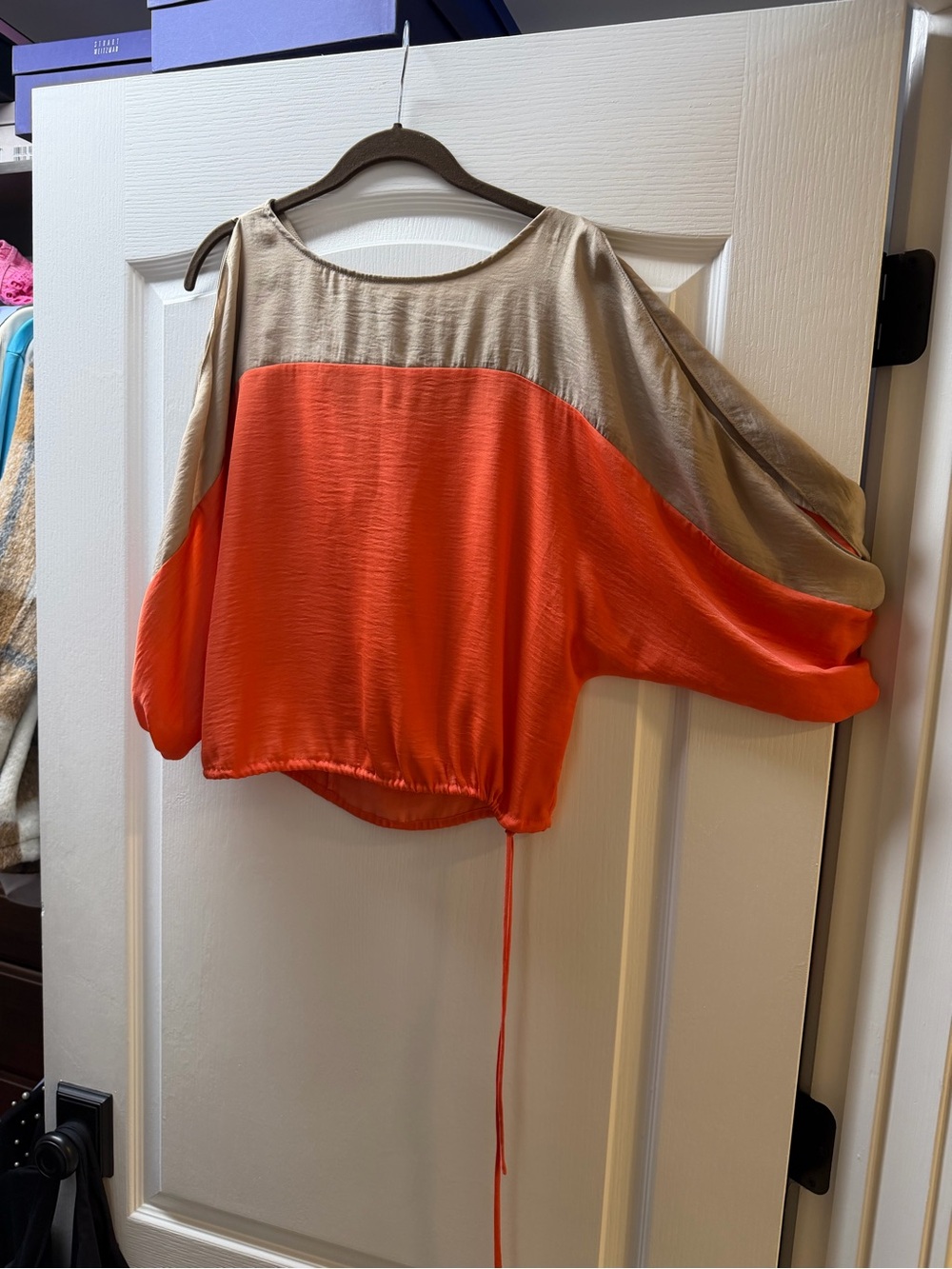 BCBGMaxAzria Orange and Tan Colorblock Dolman Top